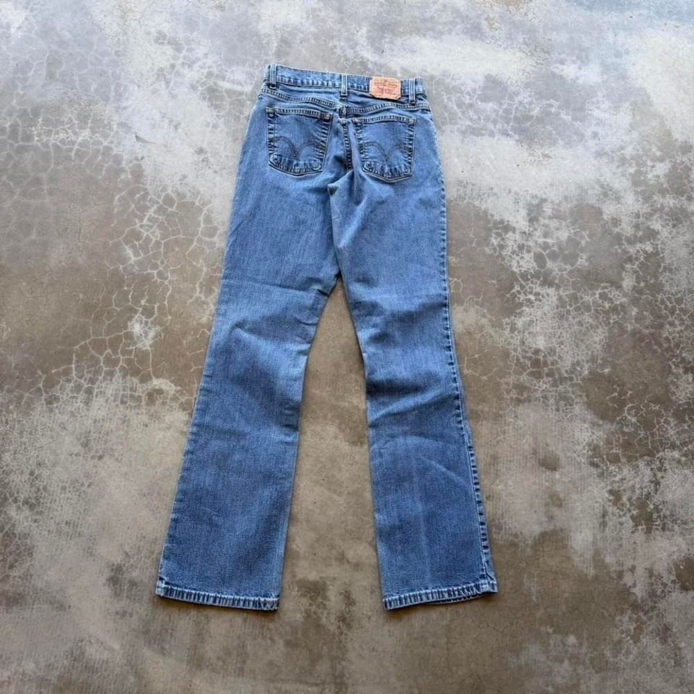 Vintage 2000's Women's Levi's 550 Bootcut flare light wash denim jeans 8 - Picture 5 of 8